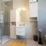 Domus Apartamento *