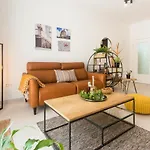 Domus